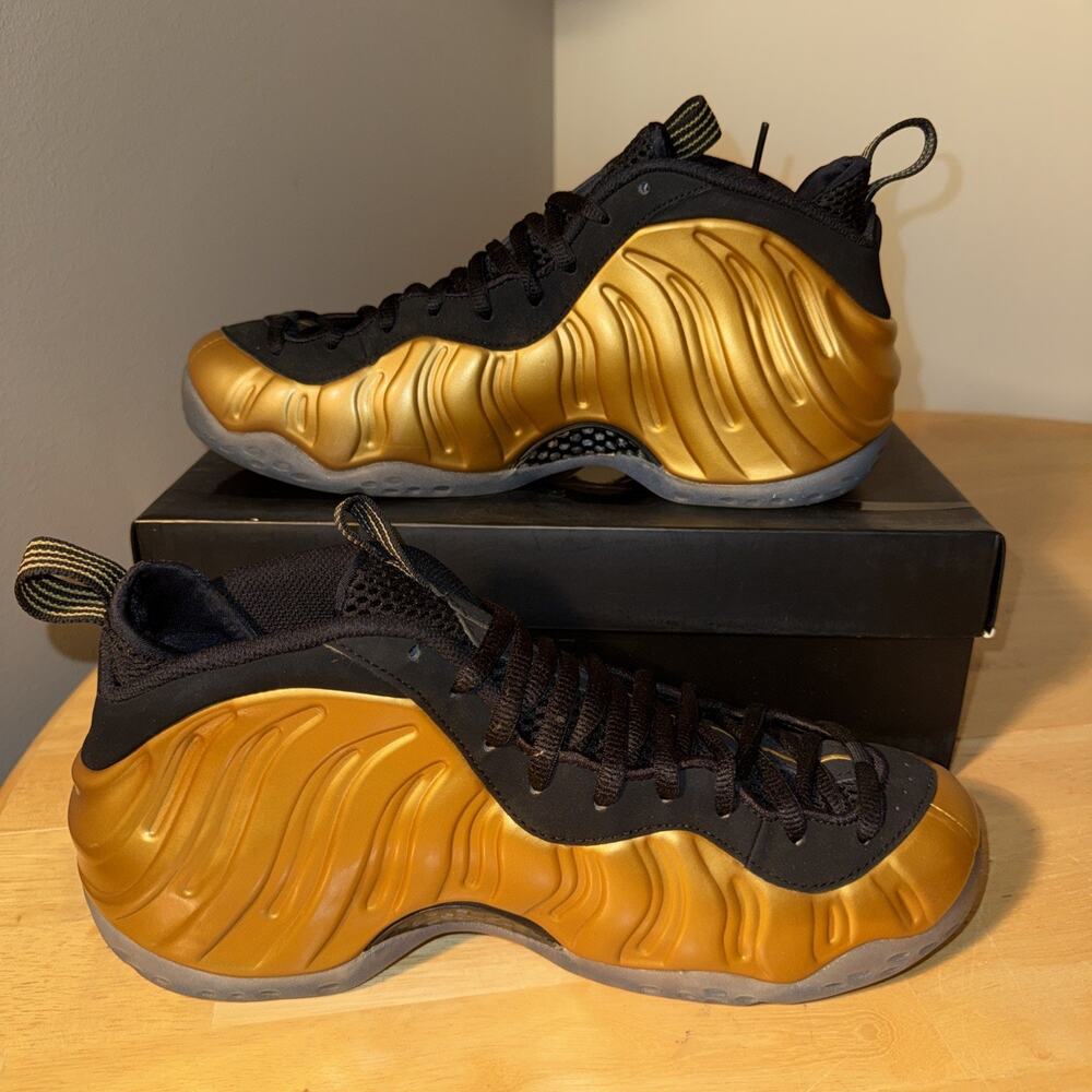 Size 10.5 - Nike Air Foamposite One Metallic Gold - Picture 4 of 11